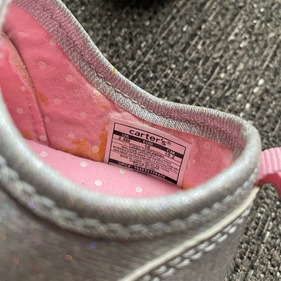 Carter’s Silver Sneakers Baby/Toddler Size 2.5 - Picture 6 of 6